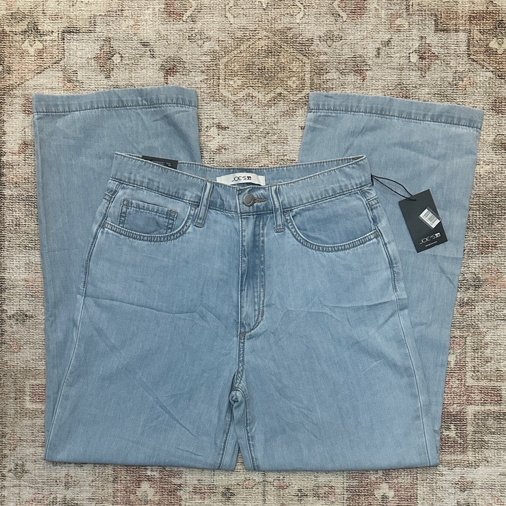 Woman’s NWTs Joe’s Jeans Chambray High Rise Wide Leg Crop